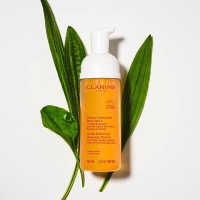 Clarins Gentle Renewing Cleansing Mousse - All skin types 150ml