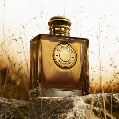 BURBERRY Goddess Parfum for Women | SEPHORA UK
