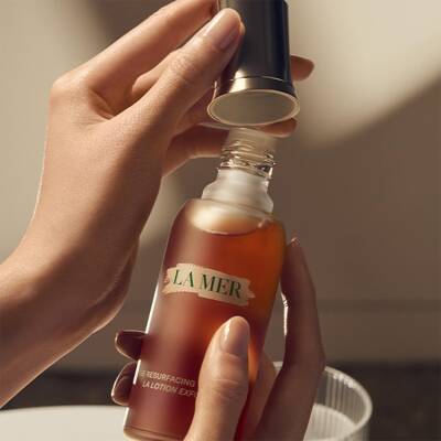 美容液 LA MER THE RESURFACING TREATMENT 100ml La Mer The Resurfacing Treatment - Face Lotion 100ml | SEPHORA UK