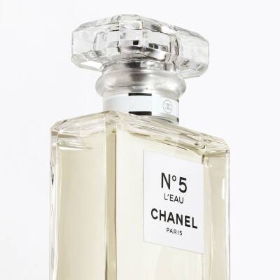 CHANEL N°5 L'EAU - Eau De Toilette Spray | SEPHORA UK