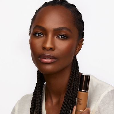 Hourglass illuminating foundation discount