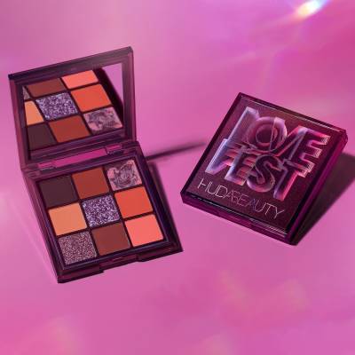 Pink love collection huda beauty outlet