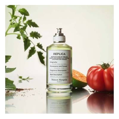 ほぼ未使用 Maison Margiela REPLICA 香水 100ml Maison Margiela REPLICA 100mL ほぼ未使用