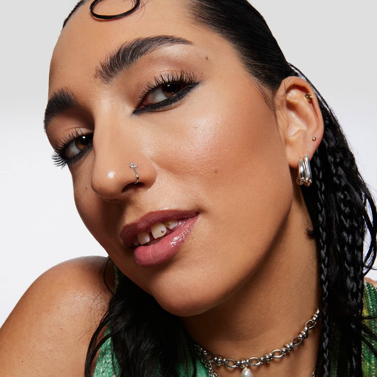 MILK MAKEUP Kush High Roll Mascara Defining & Volumizing Tubing